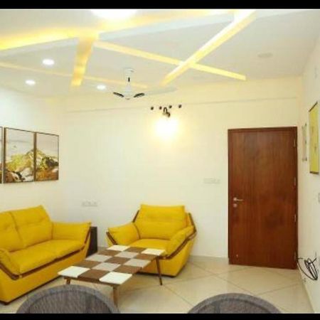 The Solo Apartments Kadavanthra Kochi エクステリア 写真